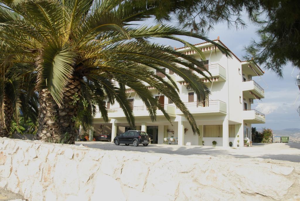 'Αγριοι Λιμένες Apartment Iria Exterior photo