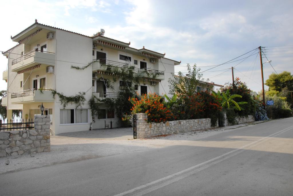 'Αγριοι Λιμένες Apartment Iria Exterior photo
